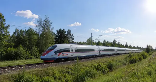 РЖД увеличили число мест в Сапсанах Москва Санкт-Петербург на ПМЭФ-2026