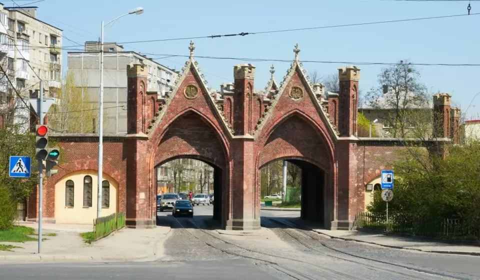 Бранденбургские ворота в Калининграде