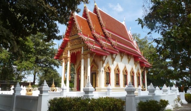Храм Wat Bo Fai в Хуахине