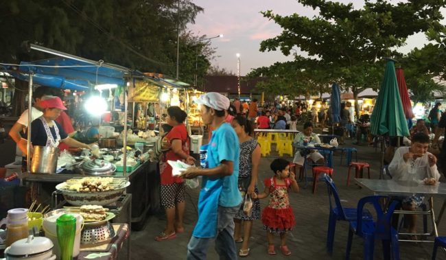 Ночной рынок на Самуи